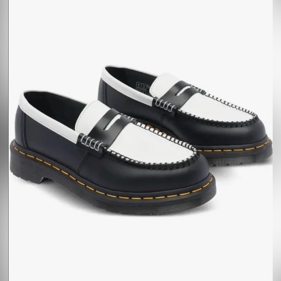 NEW! Dr. Martens Penton Loafer Black and White Two Tone Wingtip UNISEX EU 40 - Picture 2 of 6